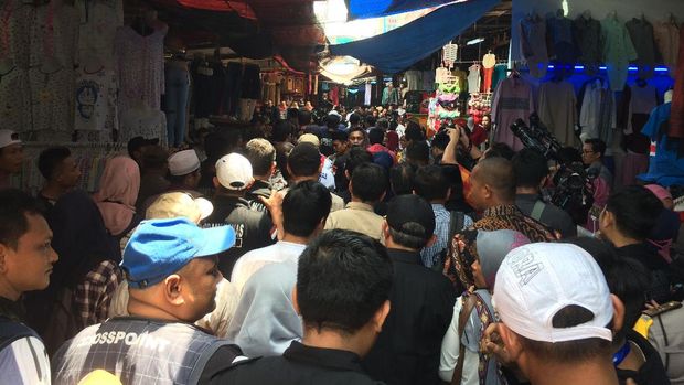 Blusukan di Tanah Abang, Sylviana: Perlu Ditata dan Jalan Diperbaiki