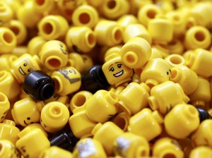 Keisengan Peneliti Sengaja Telan Lego, Supaya Tahu Berapa Lama Keluarnya