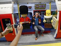 Menjelajahi Lego Store Terbesar di Dunia