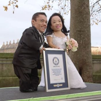 Tinggi Tak Sampai 100 cm, Pasangan Pengantin Baru Ini Pecahkan Rekor Dunia