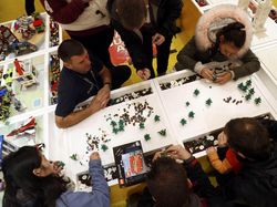 Menjelajahi Lego Store Terbesar di Dunia