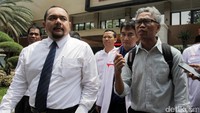 Sementara itu, Aldwin mengatakan, dengan dinyatakannya Ahok sebagai tersangka dalam kasus dugaan penistaan agama membuktikan bahwa tuduhan kepada Buni terbantahkan.