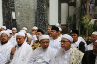 KH Arifin Ilham Imbau Umat Islam Tidak Demo, Pantau Proses Peradilan Ahok