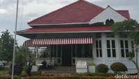 Hidup mantan Presiden RI ini memang penuh perjuangan. Pemerintah kolonial Belanda takut dengan sepak terjangnya dan membuang Soekarno ke Bengkulu pada 1938-1942 (Fitraya/detikTravel)