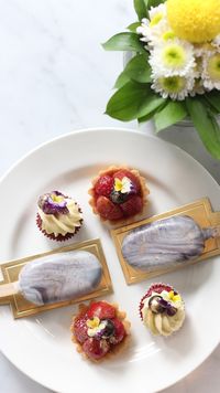 Nikmati <i>High Tea</i> dengan <i>Tartlets</i> hingga <i>Cake Pops</i> Buatan <i>Instabaker</i> dari Malaysia