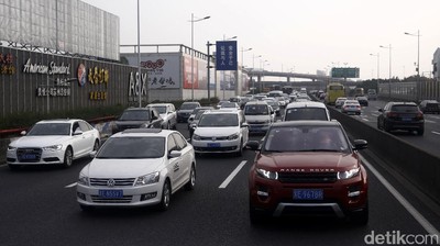 Melihat Lalu Lintas Kota Suzhou