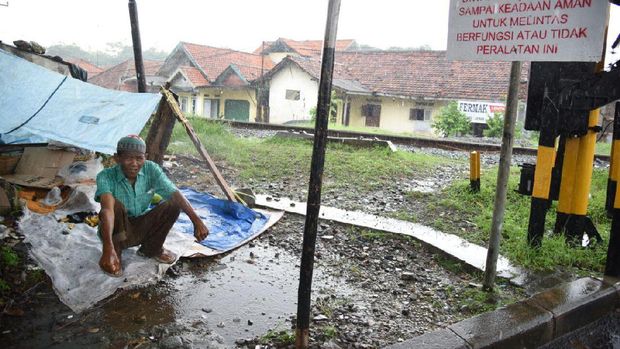 Sepenggal Nasihat Pedagang Buah untuk Bupati Purwakarta