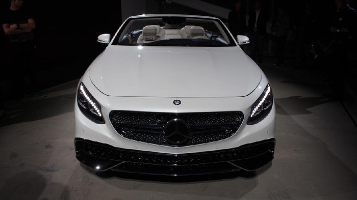 Mercedes-Maybach S650 Cabriolet, Hanya Dibuat 300 Unit