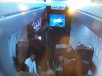 Saat JK Diskusi Lesehan di Pesawat, Bahas Ekonomi Hingga <i>Tax Amnesty</i> Trump