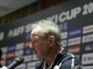 Pernah Cangkok Ginjal, Alfred Riedl Meninggal karena Kanker