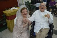 Kisah Pernikahan Unik yang Terjadi Sepanjang 2016