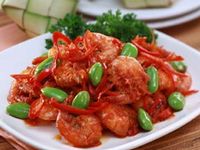 Wah, Hamish Daud Ternyata Doyan Petai dan Makan di Warteg!