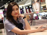 10 Artis Muda Cewek Terhot