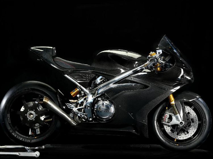 Norton yang Menggendong Mesin V4 1.200 cc