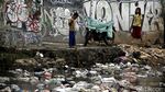 Miris, Sungai di Tanah Abang Dipenuhi Sampah