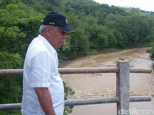 Tinjau Jembatan Hancur Akibat Gempa 2006, Menteri PUPR Tawarkan Perbaikan