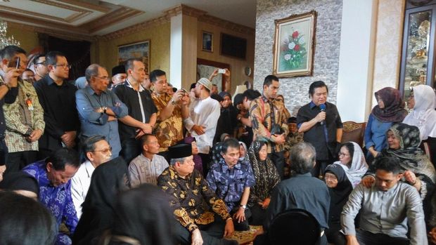 SBY: Selamat Jalan Sutan Bhatoegana, Sahabat yang Gigih Berjuang