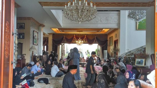 Rumah duka Sutan Bhatoegana