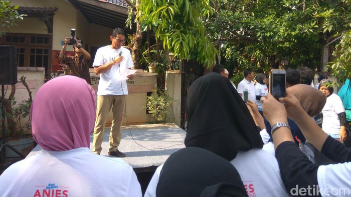 Kampanye di Jagakarsa, Sandiaga Uno: Saya Berani Melawan Pengembang