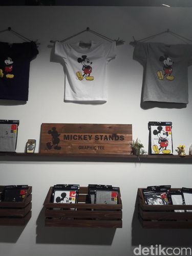 Foto: Koleksi Terbaru Uniqlo Kolaborasi dengan The Beatles Sampai Hana Tajima