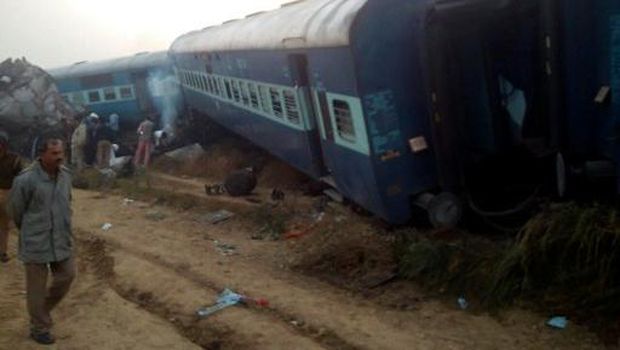 Korban Tewas Kecelakaan Kereta Api di India Lebih 100 Orang
