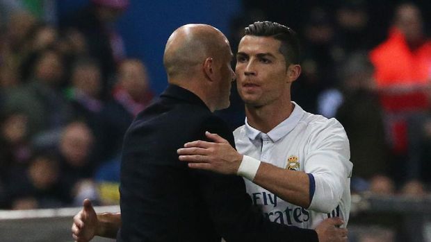 Zidane diklaim ke Juventus karena permintaan Ronaldo.