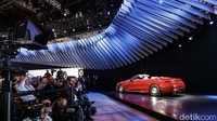 Mobil ini hanya dibuat dalam jumlah terbatas, sebanyak 300 unit. Foto: Daimler