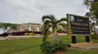 Benteng Marlborough adalah sebuah benteng peninggalan kolonial Inggris. Benteng ini terletak di tepi laut menghadap tepat ke arah Pantai Tapak Paderi, Bengkulu (Fitraya/detikTravel)