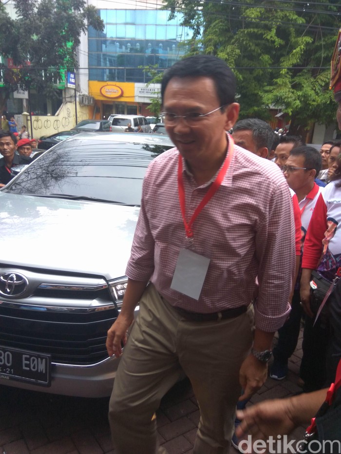 Urutan Buncit di Survei LSI Denny JA, Ahok: Tambah Semangat Kerja Dong