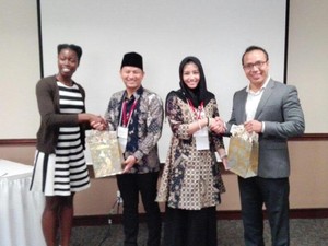 Kuliah Singkat di California, Wabup Arifin Jualan Batik Trenggalek