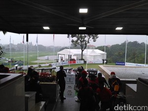 Cuaca Bikin Turnamen BRI-JCB Indonesia Open 2016 Ditunda Sampai Besok