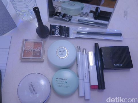Langkah-langkah Makeup Natural Agar Terlihat Seperti Artis Korea