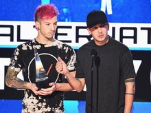 Album Twenty One Pilots Laris Manis, Jadi Si Paling Ngerock