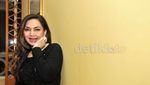 Yang Bahagia dan Merana, Cerita Seleb Cantik Dinikahi Putra Bangsawan