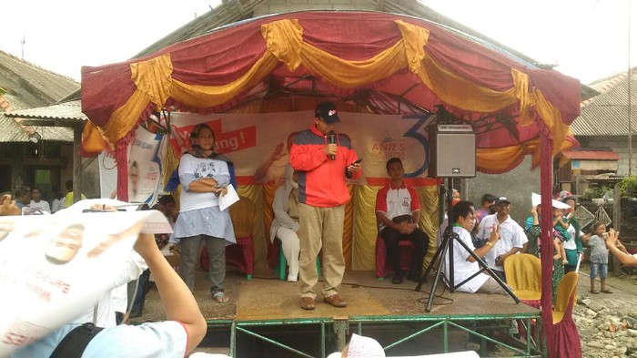 Ditemani Istri, Anies Baswedan Dengarkan Keluhan Warga Kepulauan Seribu