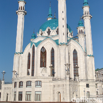 Menikmati Kazan, Kota Kecil di Rusia dengan Masjid yang Cantik