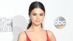 I was Broken Inside! Curhatan Selena Gomez di Panggung AMA 2016