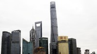 The bund memiliki banyak gedung yaitu Shanghai World Financial Center, Bank Of China, HSBC, Shanghai Club, China Bank of Communications Building.   