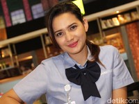 10 Artis Muda Cewek Terhot