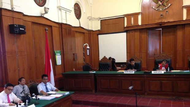 Santri dari Magetan Beri Dukungan ke Dahlan Iskan di Sidang Praperadilan Kedua