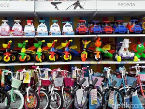 Bersepeda Seru dengan Keluarga Bersama Transmart Carrefour