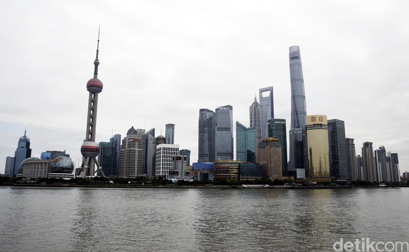 Melihat The Bund Landmark Kota Shanghai Foto 4