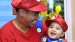 Cantiknya Nia Ramadhani Berkostum Mario Bros