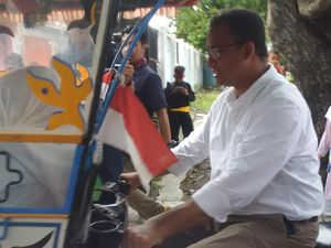 Saat Anies Ajak Sang Istri Naik Bentor Keliling Pulau Tidung