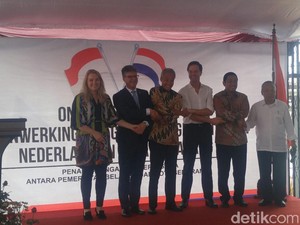 Bertemu PM Belanda, Gubernur Ganjar Minta Duplikat Keris di Museum Belanda