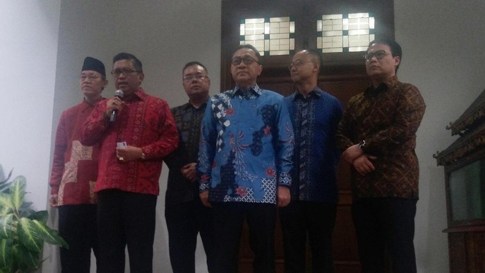 Zulkifli Hasan: MPR Jaga Konstitusi dan Meneduhkan Suasana