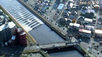 Tsunami Terjang Perfektur Miyagi Jepang