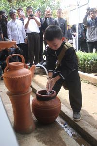 Pelajar di Purwakarta Wajib Bawa Bekal dan Buka Sepatu di Kelas, Kenapa?