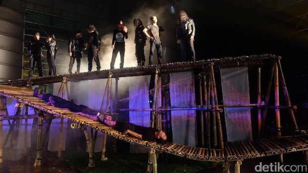 'To The Tit', Kolaborasi Lintas Seniman di Pembukaan FTJ 2016