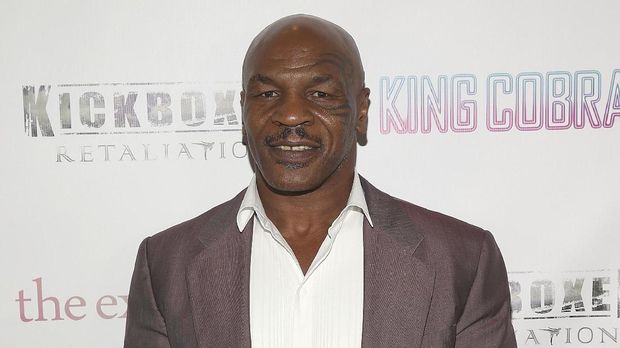 Mike Tyson hidup dalam kondisi susah saat kecil.
